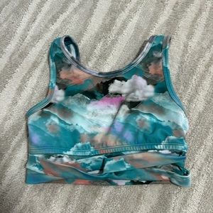 Justice crop sports bra. Size small, 7/8. In great condition.